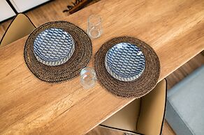 Pebble Garden Olive Branch-Magnolia