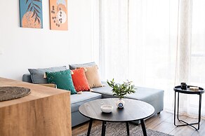 Pebble Garden Olive Branch-Magnolia