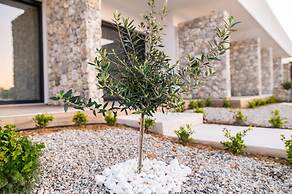 Pebble Garden Olive Branch-Magnolia