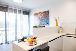 Pebble Garden Olive Branch-Magnolia