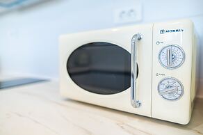 Pebble Garden Olive Branch-Magnolia