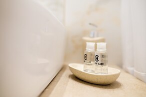 Pebble Garden Olive Branch-Magnolia