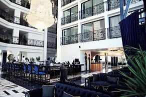 LUXURY PREMIUM FINESE