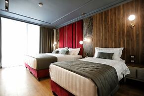 LUXURY PREMIUM FINESE