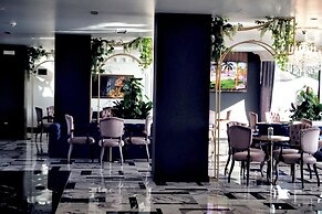 LUXURY PREMIUM FINESE