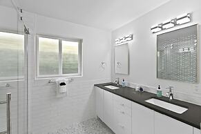 Bichitos Playground Heated with pool (94740889)