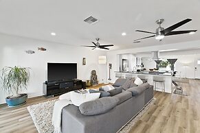 Bichitos Playground Heated with pool (94740889)