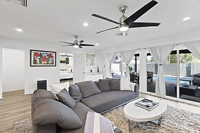 Bichitos Playground Heated with pool (94740889)