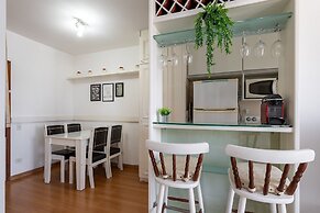 (1008) Apartamento com 1 Quarto e Vista para o Cristo