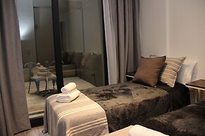 In House BA - Le Coq