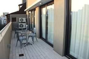 In House BA - Le Coq