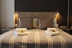 In House BA - Le Coq