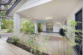 ZEN TREETOPS - 2BR Apartment with Pool