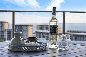 ZEN AT ARKABA - 3BR Luxury Apartment