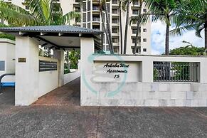 ZEN AT ARKABA - 3BR Luxury Apartment