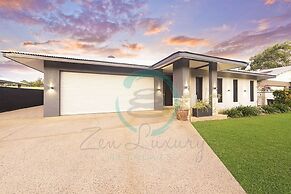 ZENHOUSE - 5BR Family with Private Pool