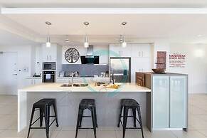 ZEN LUXURY 2-STORY Penthouse Mindal View