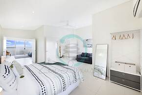 ZEN LUXURY 2-STORY Penthouse Mindal View