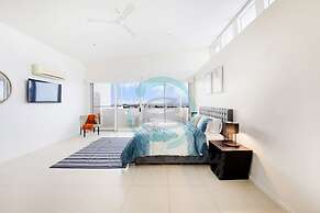 ZEN LUXURY 2-STORY Penthouse Mindal View