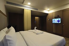 Hotel Jhankar Palace