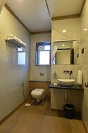 Hotel Jhankar Palace