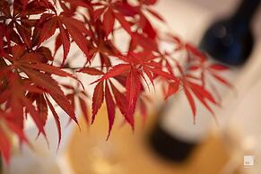 The Lady C - High Apartments