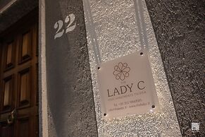 The Lady C - High Apartments