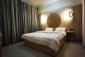 the continent residence