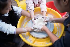 Bright QiandaoLake Resort