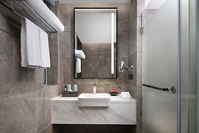 Bright QiandaoLake Resort