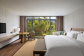 Bright QiandaoLake Resort