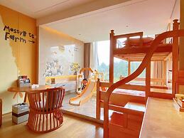 Bright QiandaoLake Resort