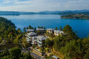 Bright QiandaoLake Resort