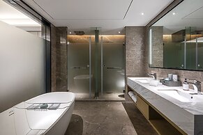 Bright QiandaoLake Resort