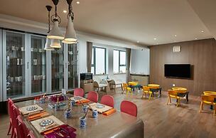 Bright QiandaoLake Resort