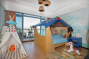 Bright QiandaoLake Resort