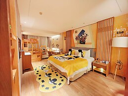 Bright QiandaoLake Resort