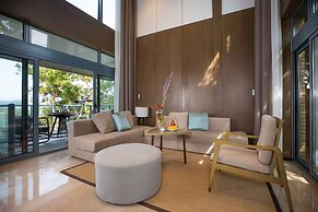 Bright QiandaoLake Resort