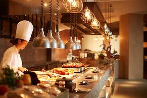 Bright QiandaoLake Resort