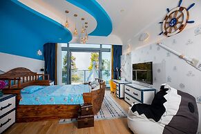 Bright QiandaoLake Resort