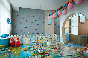 Bright QiandaoLake Resort