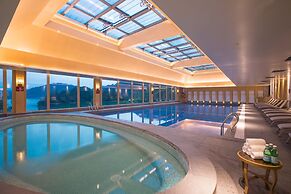 Bright QiandaoLake Resort