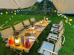 Bright QiandaoLake Resort