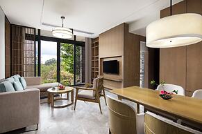 Bright QiandaoLake Resort