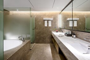 Bright QiandaoLake Resort