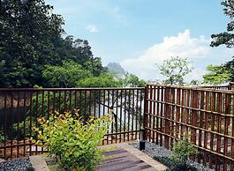 Bright QiandaoLake Resort