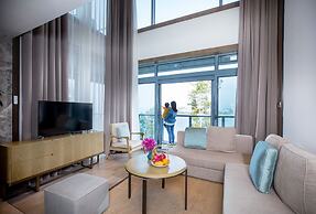 Bright QiandaoLake Resort