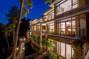 Bright QiandaoLake Resort