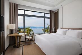 Bright QiandaoLake Resort