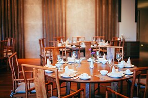 Bright QiandaoLake Resort